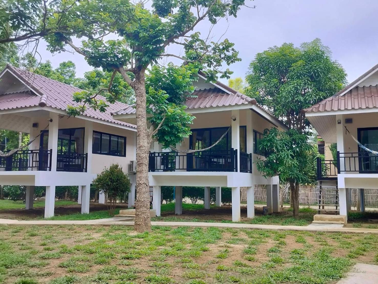 แฟมิลี่ ฮัท ปาย Hotel ภายนอก รูปภาพ