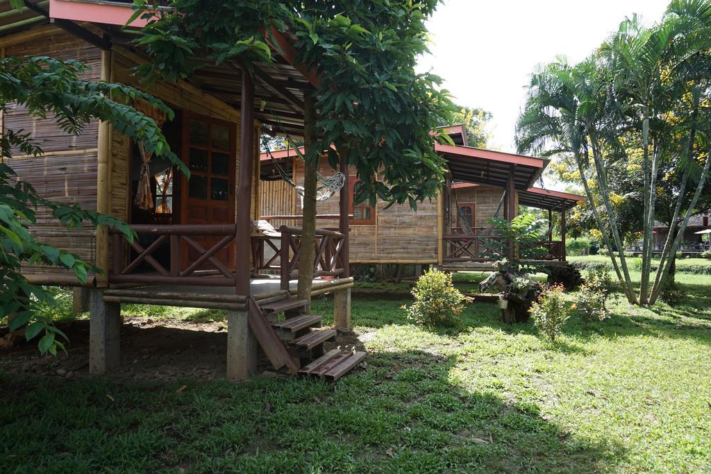 แฟมิลี่ ฮัท ปาย Hotel ภายนอก รูปภาพ