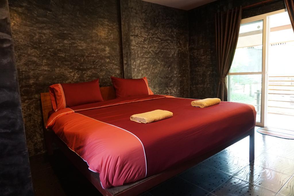 แฟมิลี่ ฮัท ปาย Hotel ภายนอก รูปภาพ