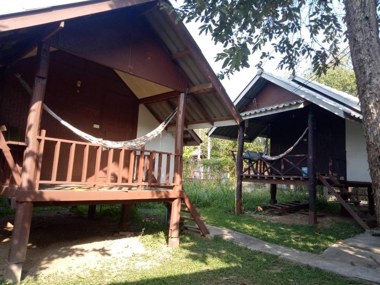 แฟมิลี่ ฮัท ปาย Hotel ภายนอก รูปภาพ